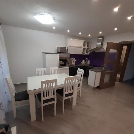 Apartment Lucky With Jacuzzi Trogir Rum bild