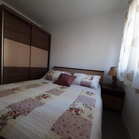 Apartment Lucky With Jacuzzi Trogir Rum bild
