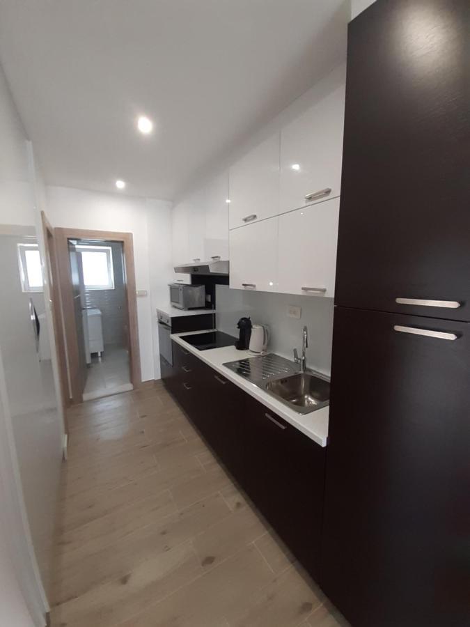 Apartment Lucky With Jacuzzi Trogir Exteriör bild