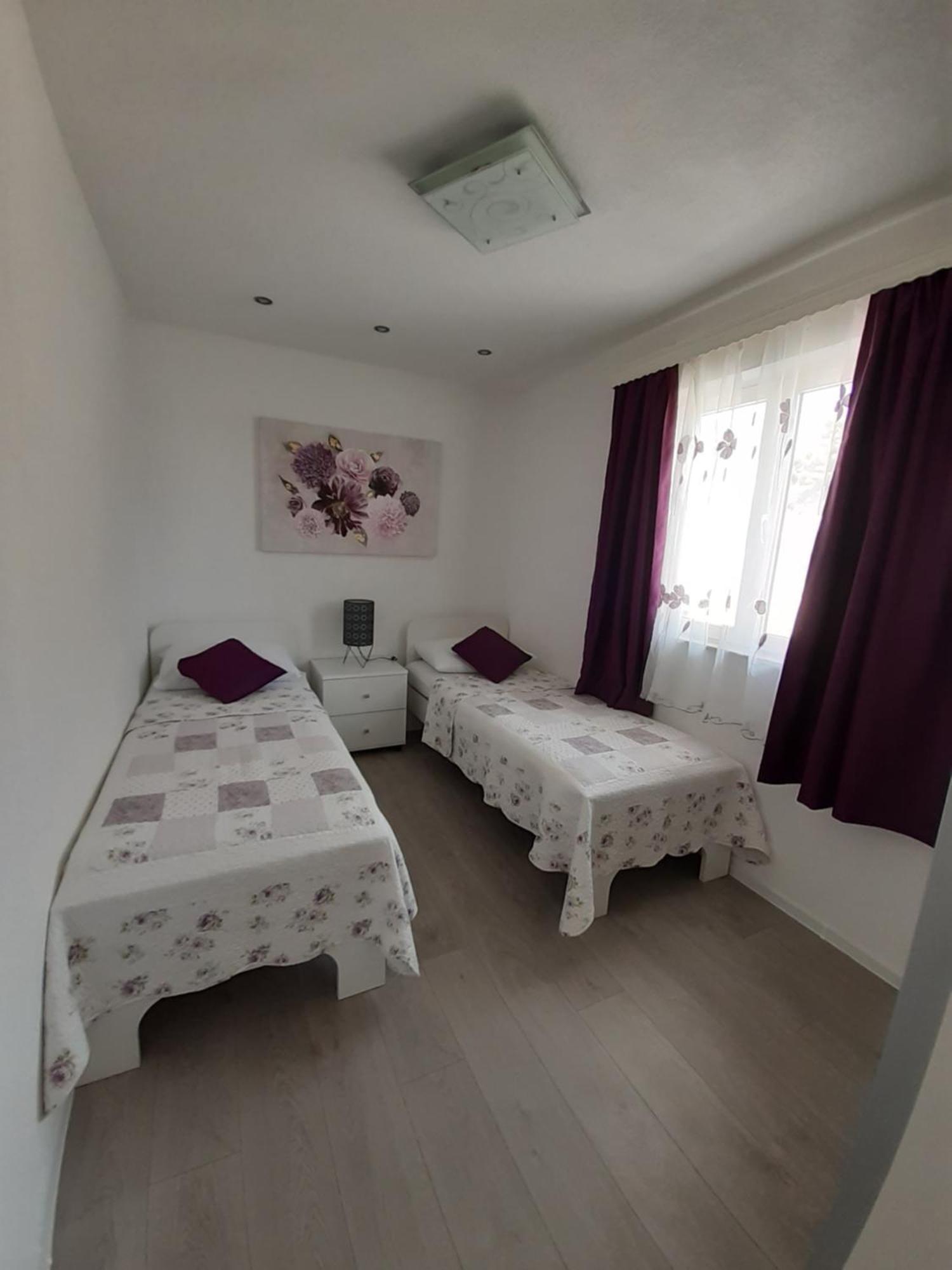 Apartment Lucky With Jacuzzi Trogir Rum bild